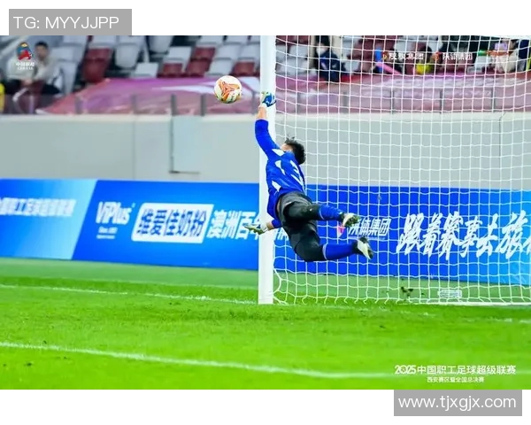 杭州足球队与西安足球队赛后复盘分析比赛节奏与战术对决 杭州足球队与西安足球队赛后复盘分析比赛节奏与战术对决